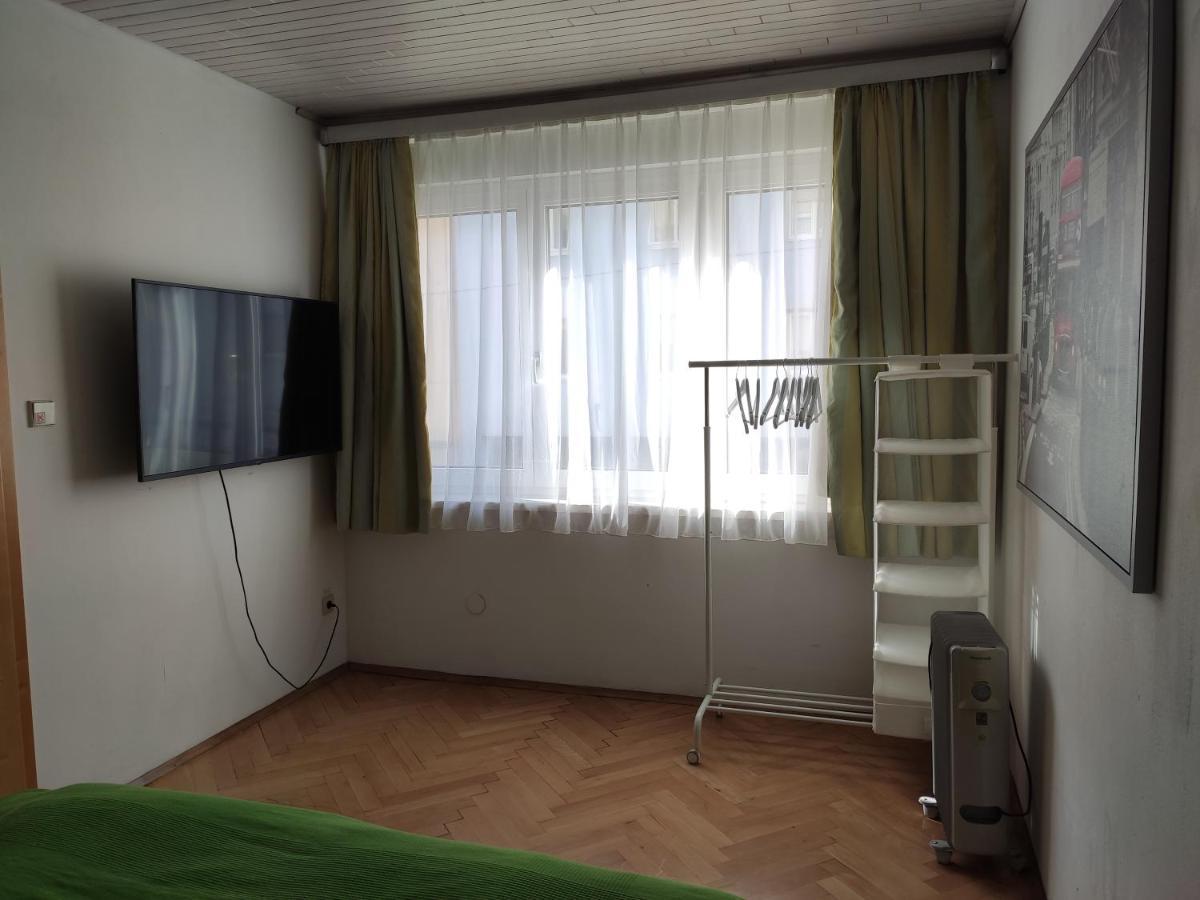 Vintage Apartment Грац Экстерьер фото